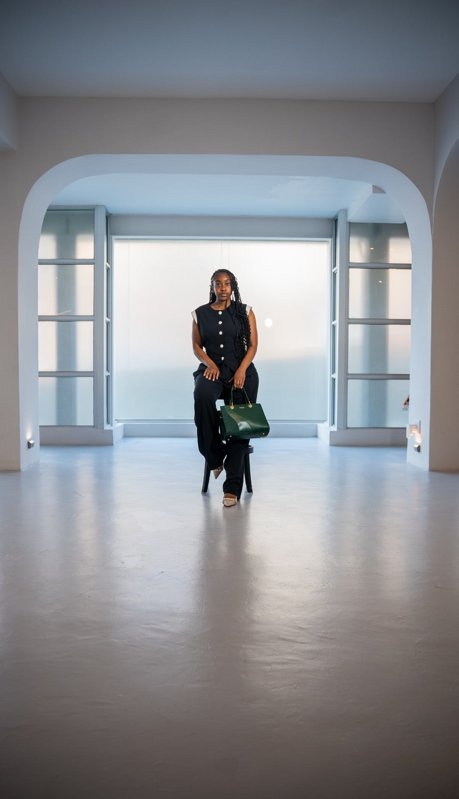 Black and white detail suit