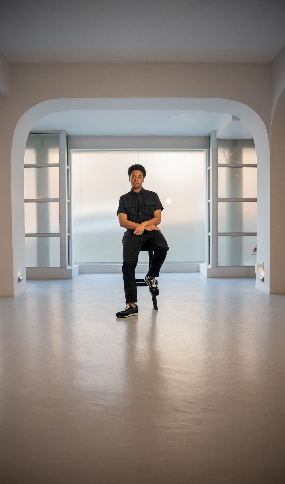 Black shirt short sleeve