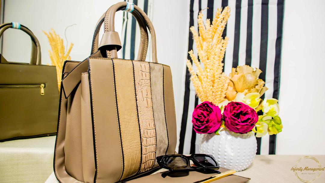 Striped brown leather Handbag